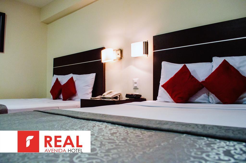 Real Avenida Hotel 图斯特拉古铁雷斯 外观 照片